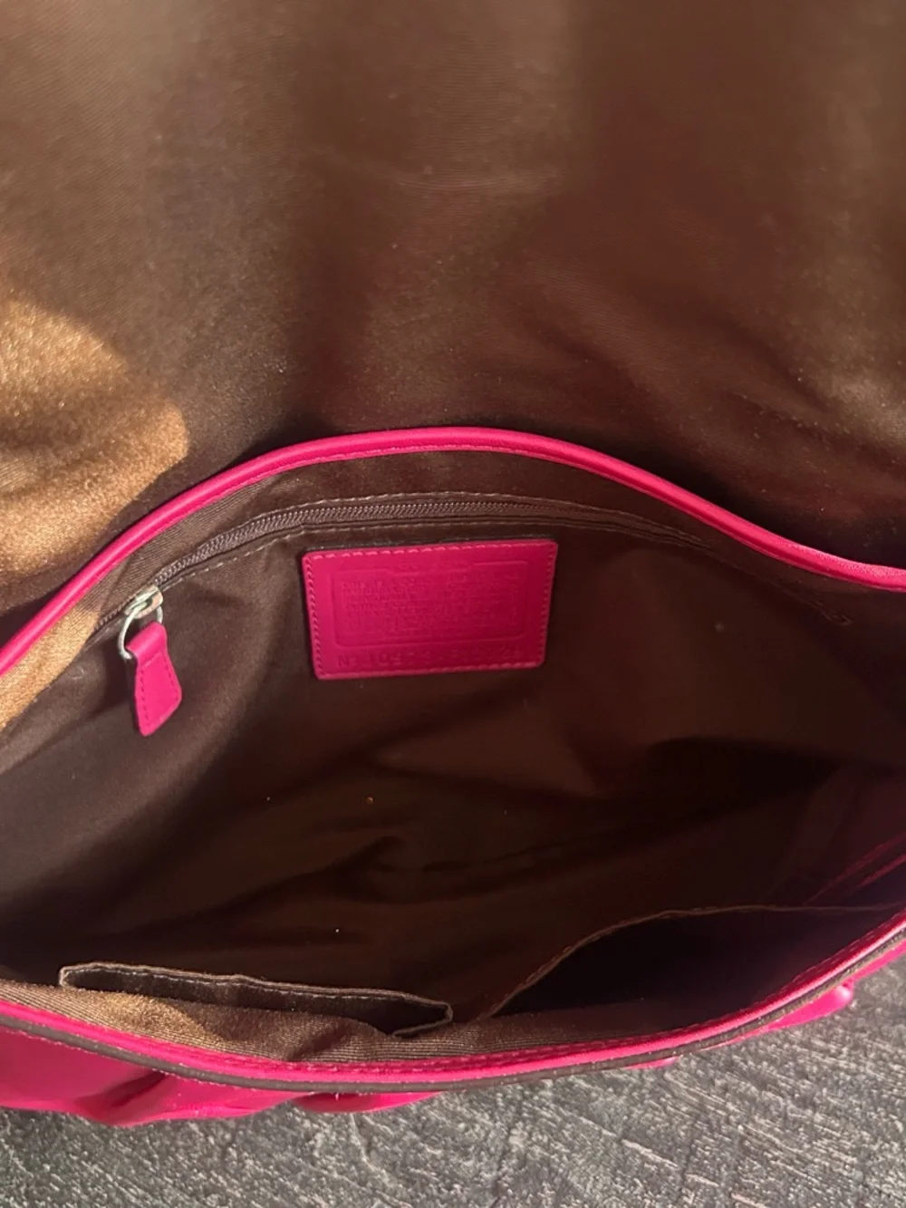 Coach  SoHo Pink Pleated Calf Hide Y2K flap bag - Picture 15 of 15